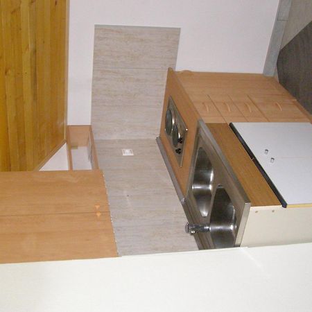 Apartments Topic Lovinac  Rom bilde